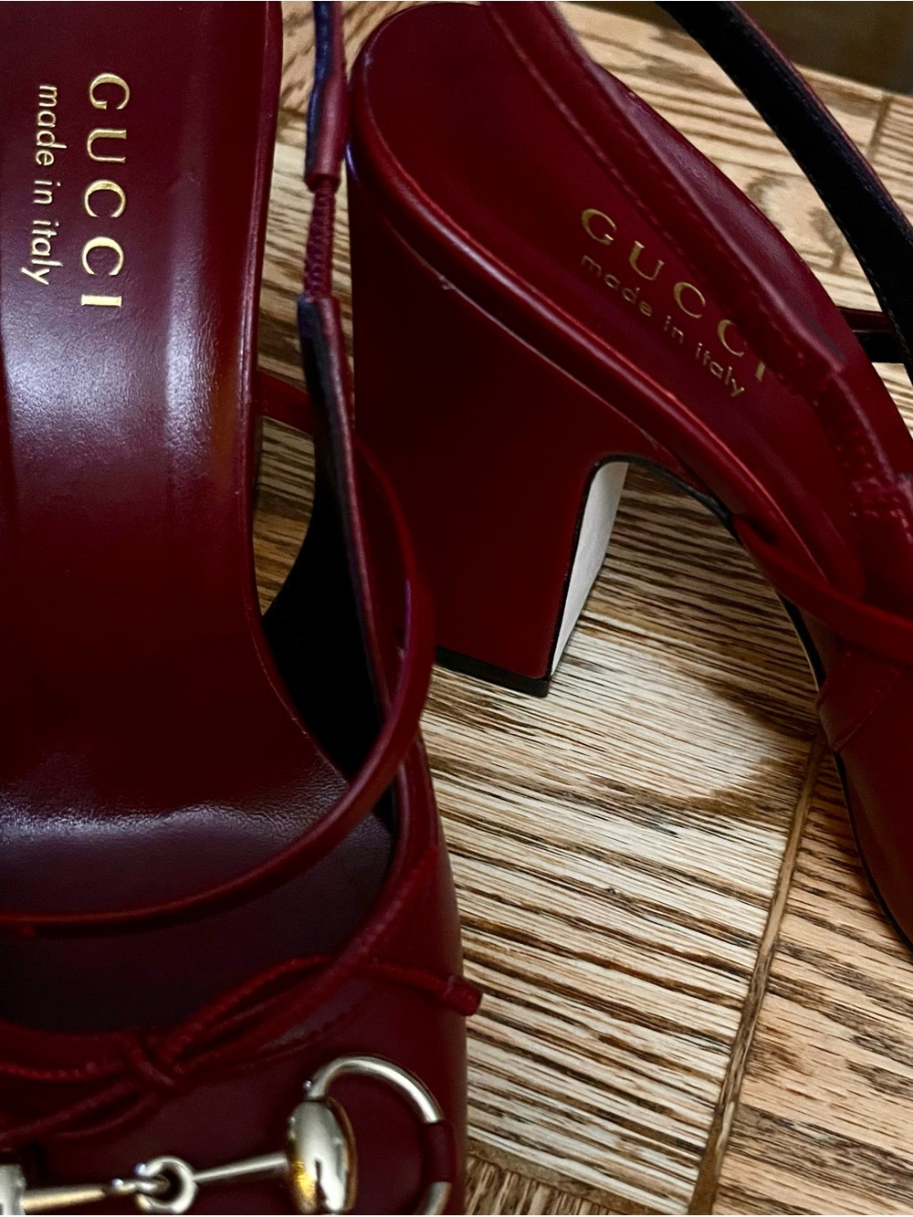 Gucci Burgundy Leather Slingback Pumps with Gold Horsebit - Picture 11 of 12